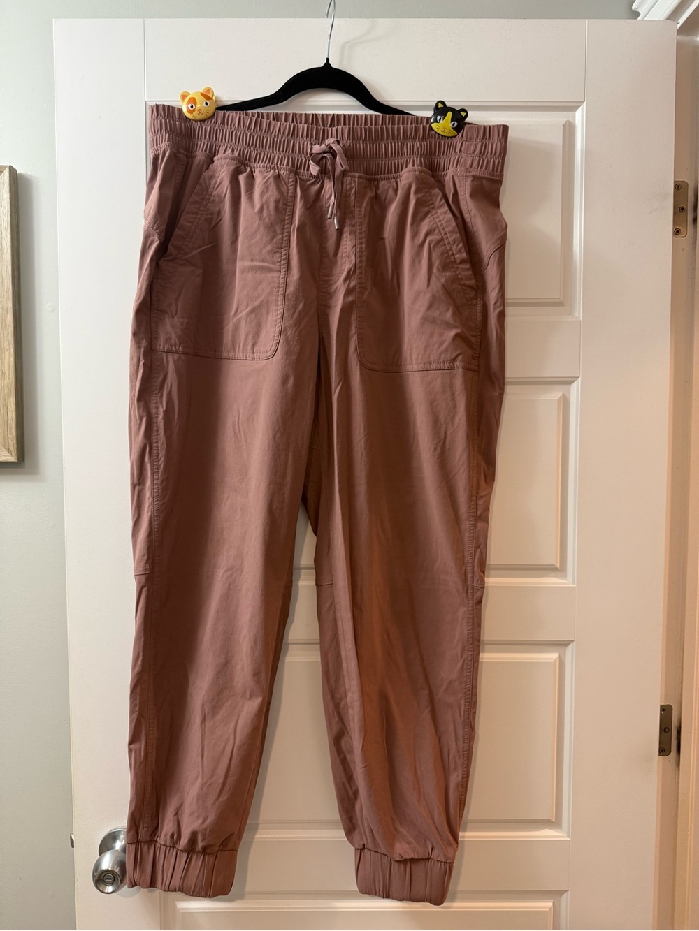Eddie Bauer Women's Sightscape Horizon Stretch Pull-On Joggers - Dusty Rose